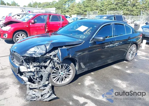 2019 BMW 540I xDrive z USA, uszkodzony, nr VIN WBAJE7C51KWW31519